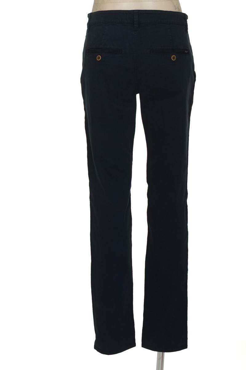 Pantalón color Azul - Chevignon