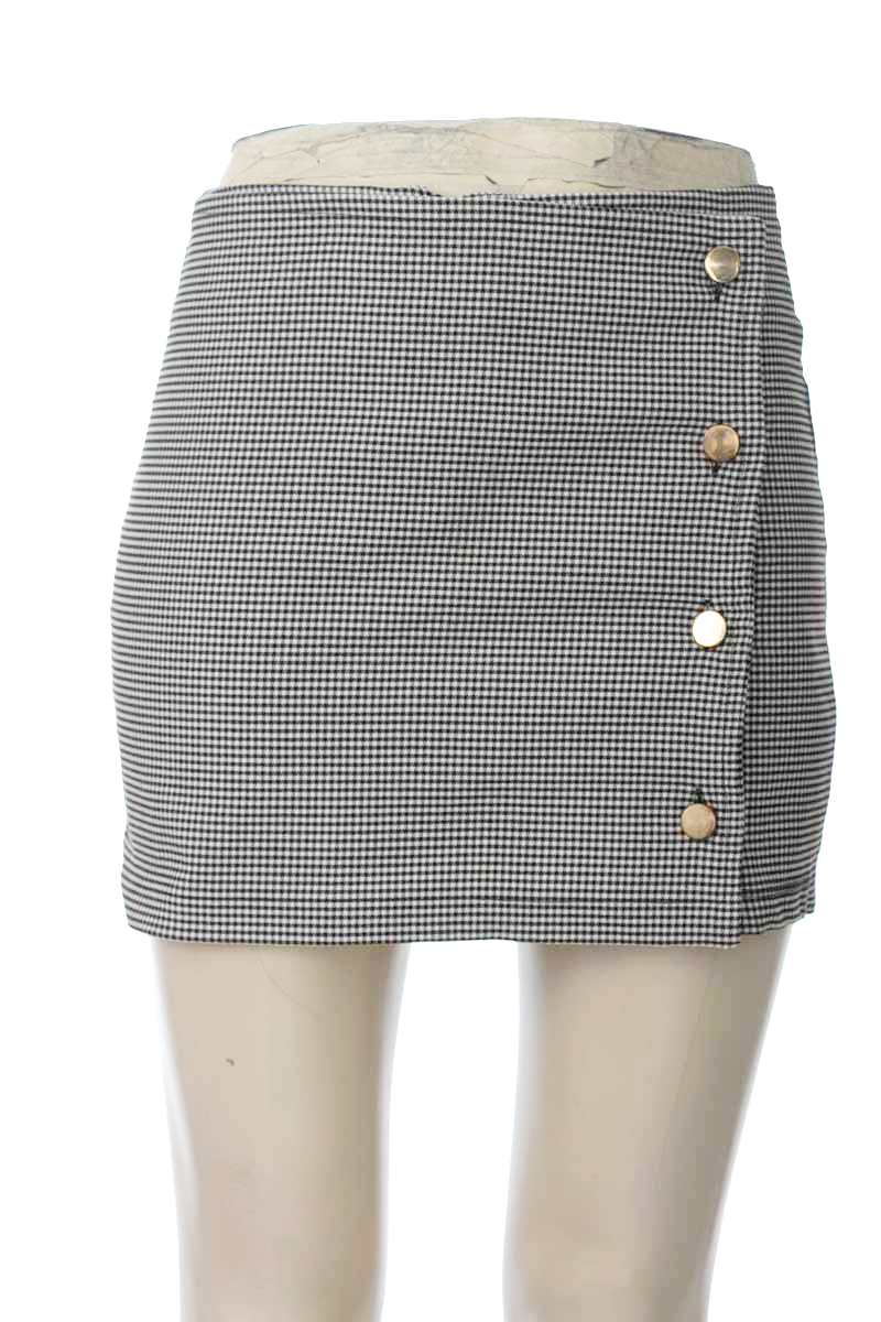 Short color Negro - Closeando