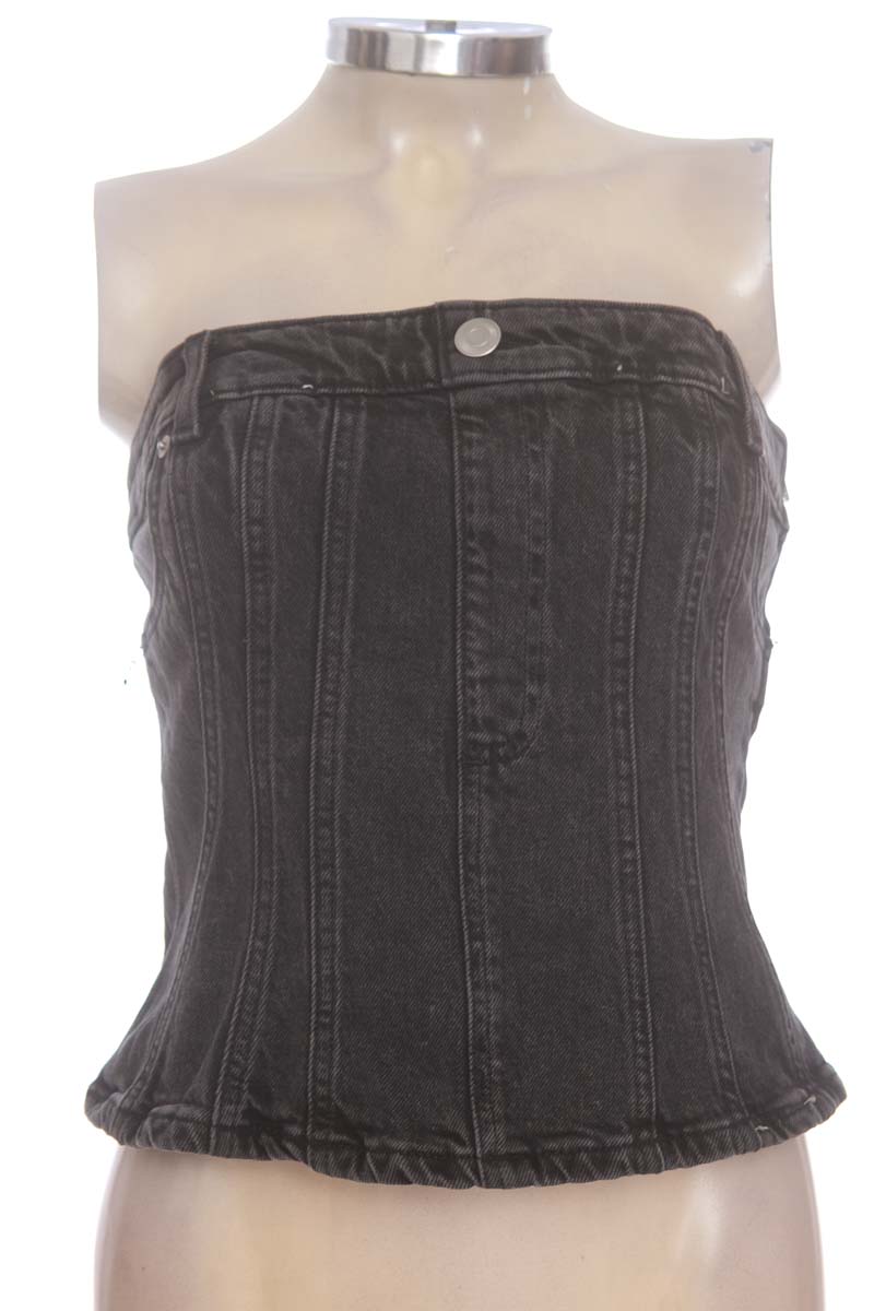 Top / Camiseta color Negro - Divided by H&M