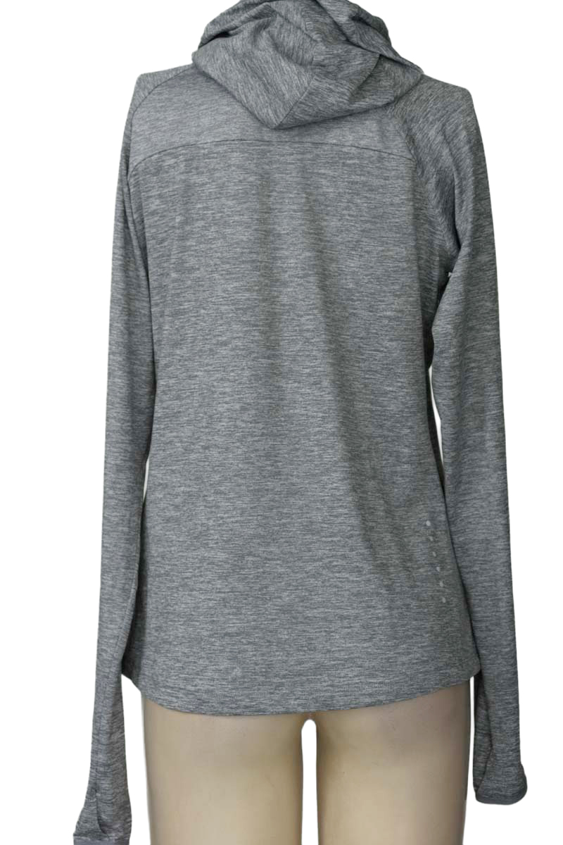 Ropa Deportiva / Salida de Baño color Gris - Nike