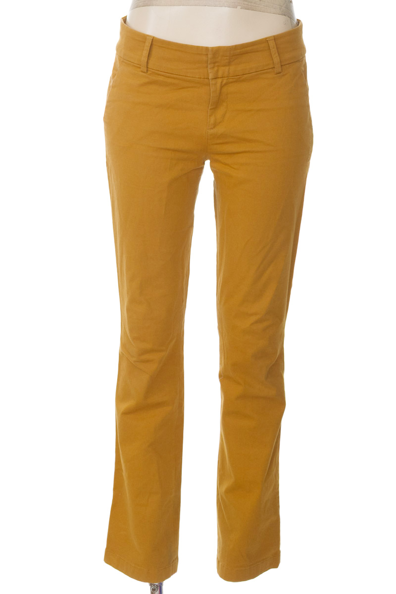 Pantalones color Mostaza - Esprit