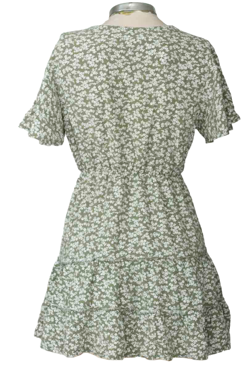 Vestido / Enterizo color Verde - Closeando