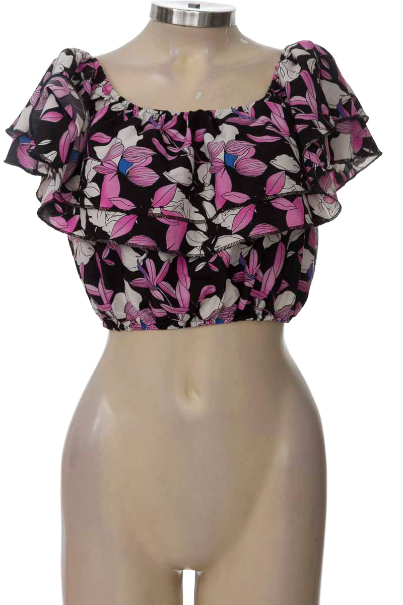 Top / Camiseta color Negro - Mission fashion