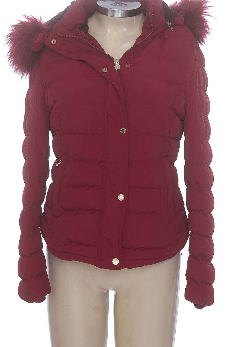 Chaqueta / Abrigo color Vinotinto - VERSATIL