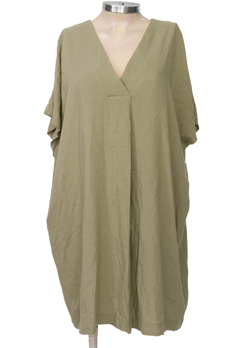 Vestido / Enterizo color Verde - H&M