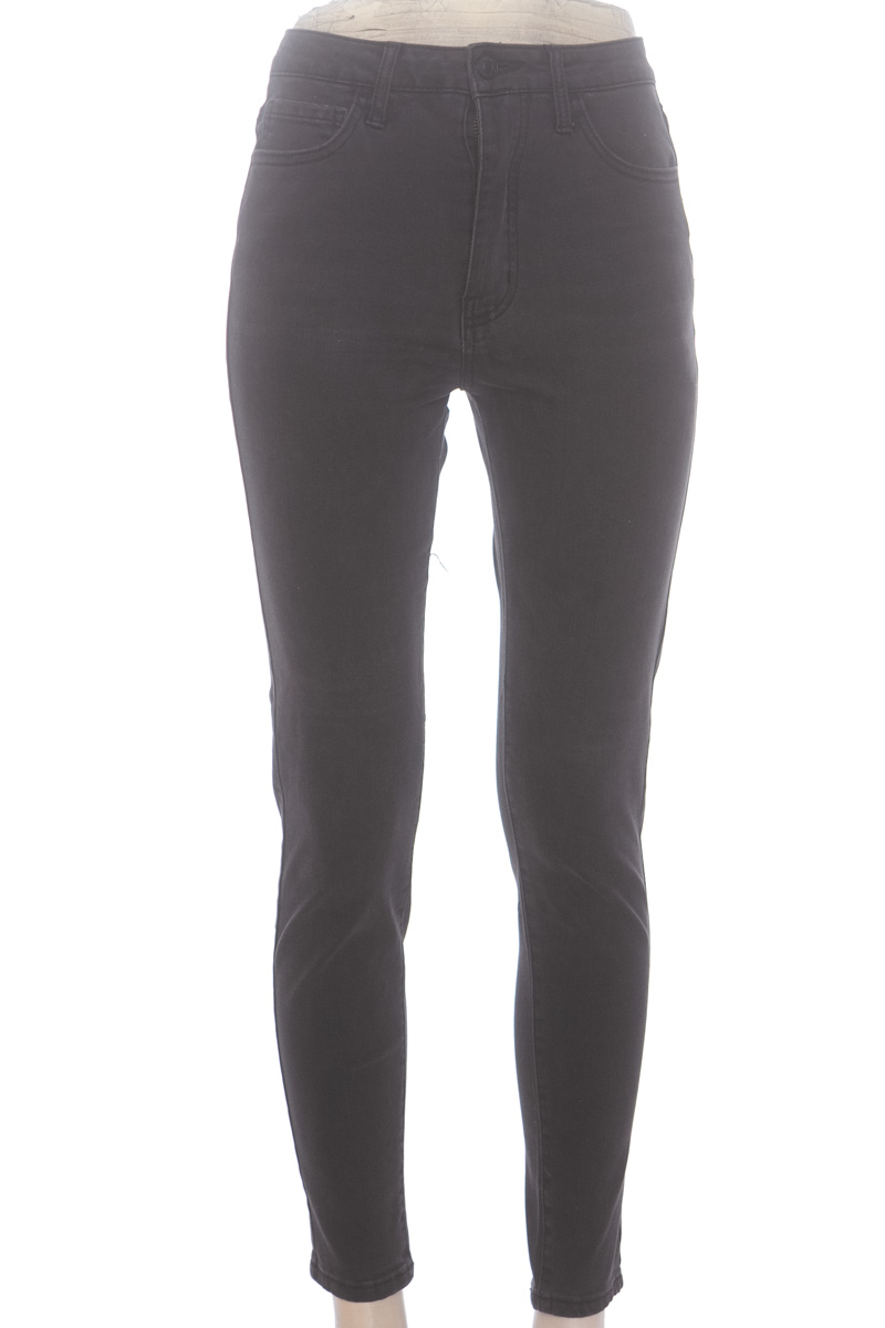 Pantalones color Negro - Forever 21