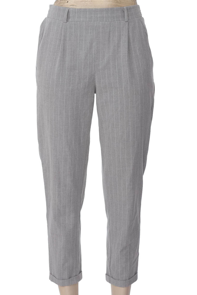 Pantalones color Gris - Stradivarius