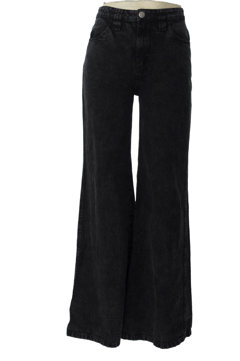 Pantalones color Negro - Arkitect by María Elena Villamil