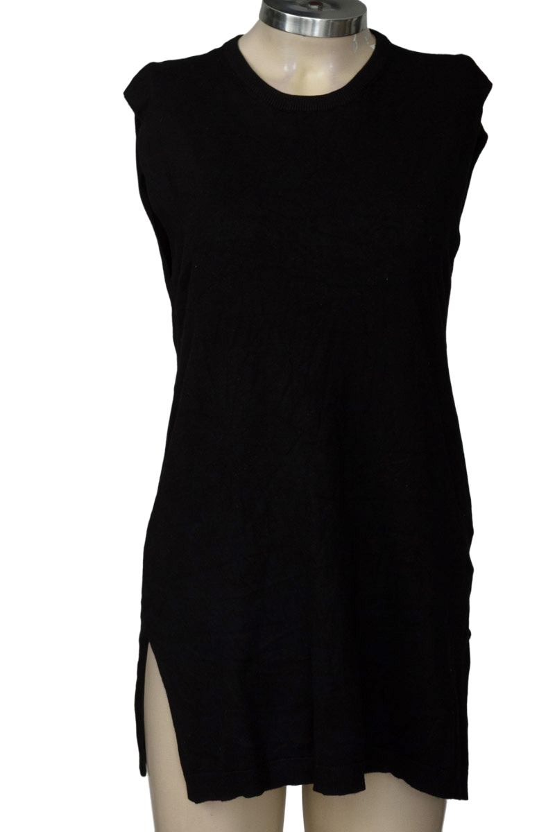 Top / Camiseta color Negro - Sfera