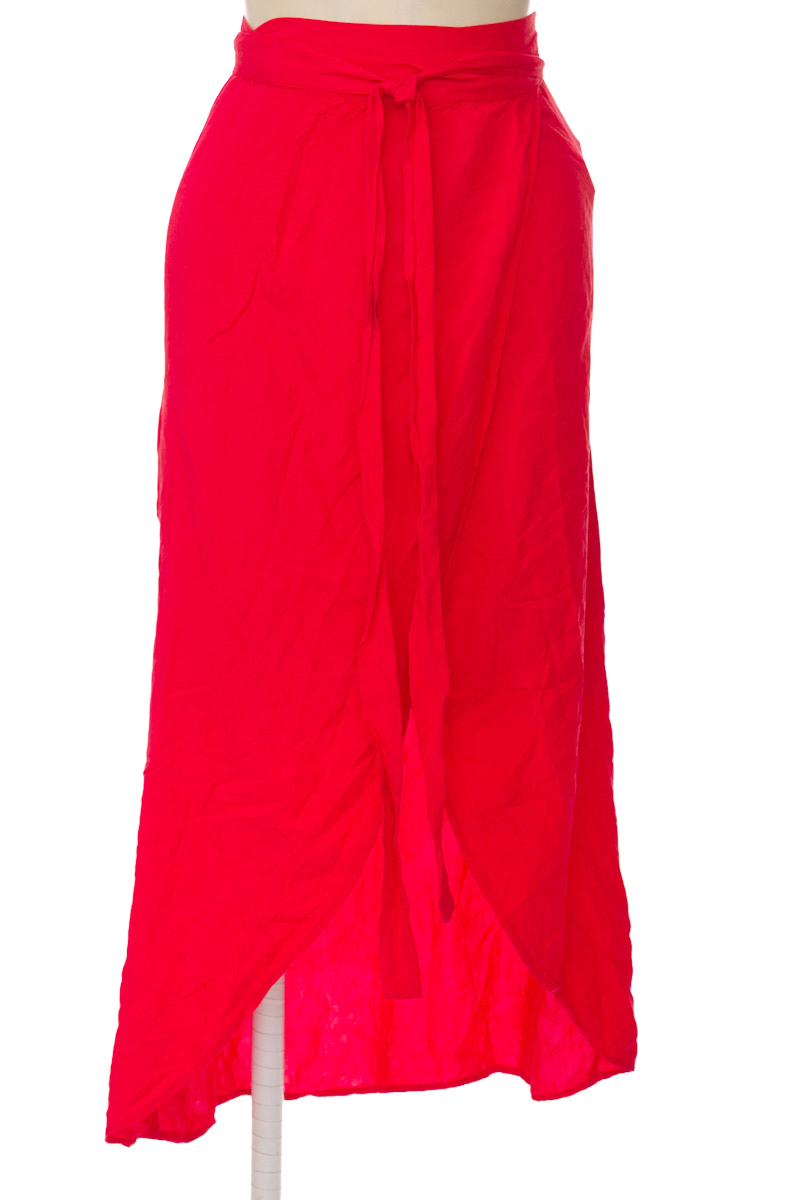 Falda color Rojo - Forever 21