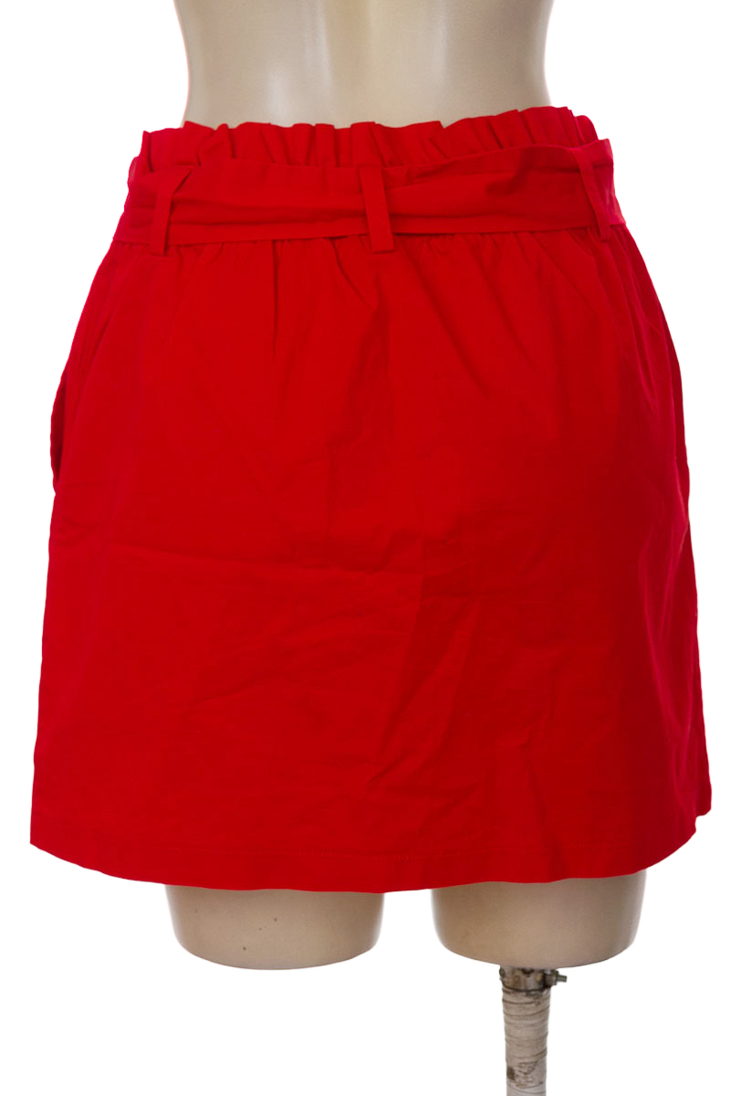 Falda color Rojo - Forever 21