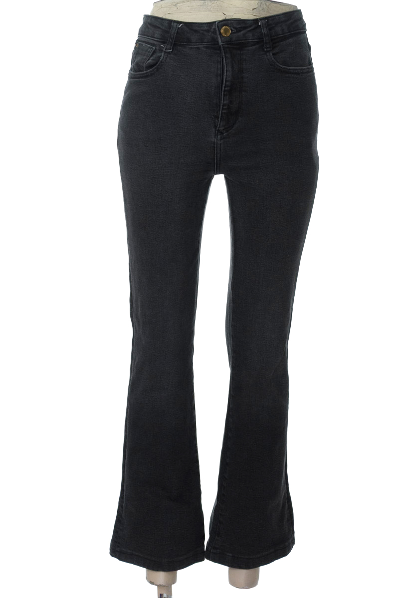 Pantalones color Negro - Zara