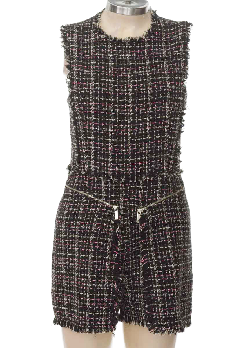 Vestido / Enterizo color Negro - Zara