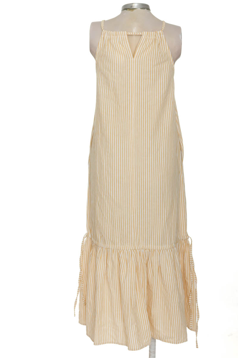 Vestido / Enterizo color Amarillo - Revie W