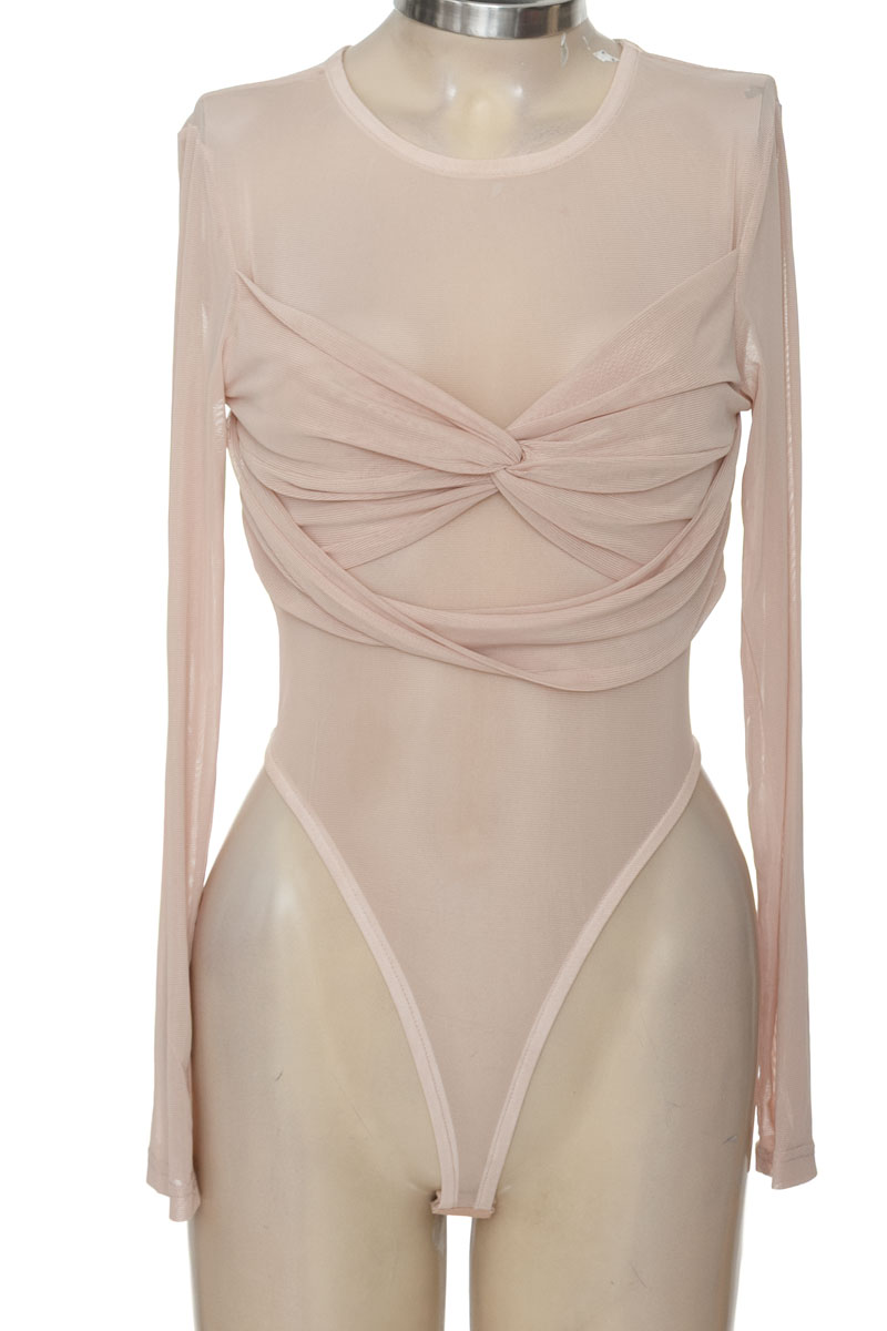 Top / Camiseta color Beige - Closeando