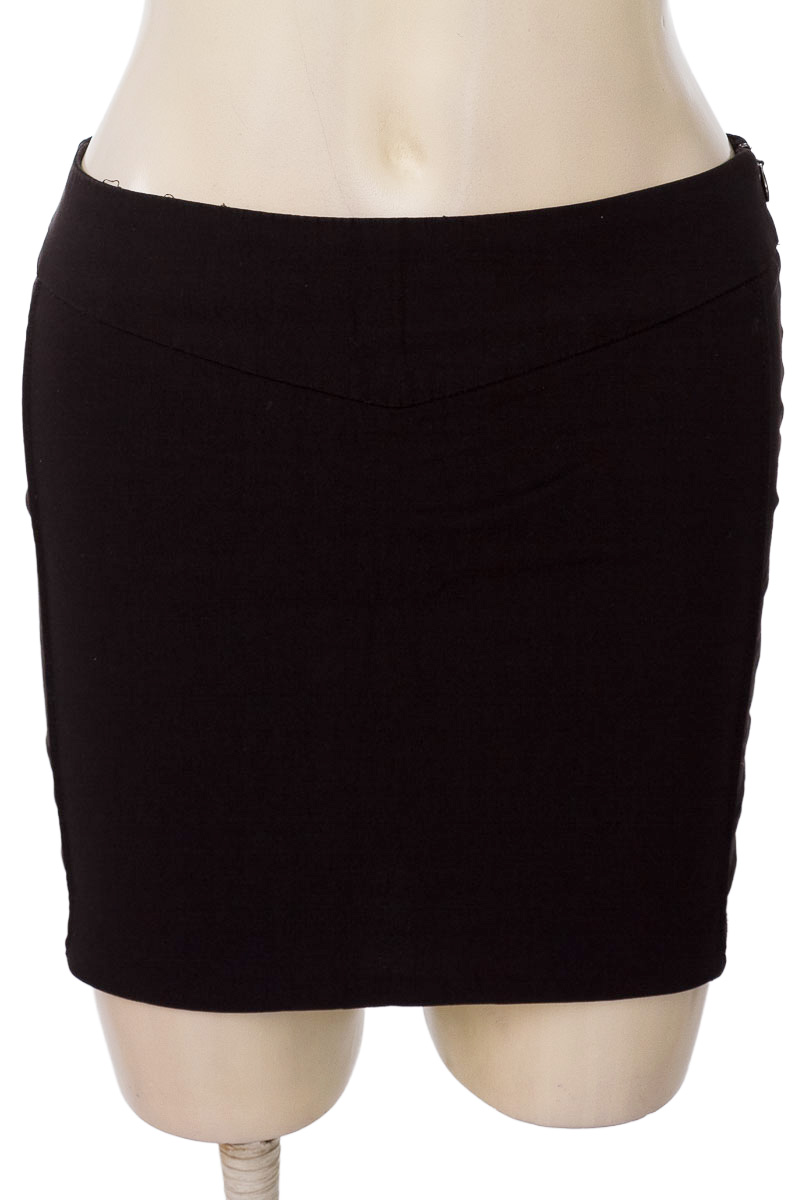 Falda color Negro - ELA