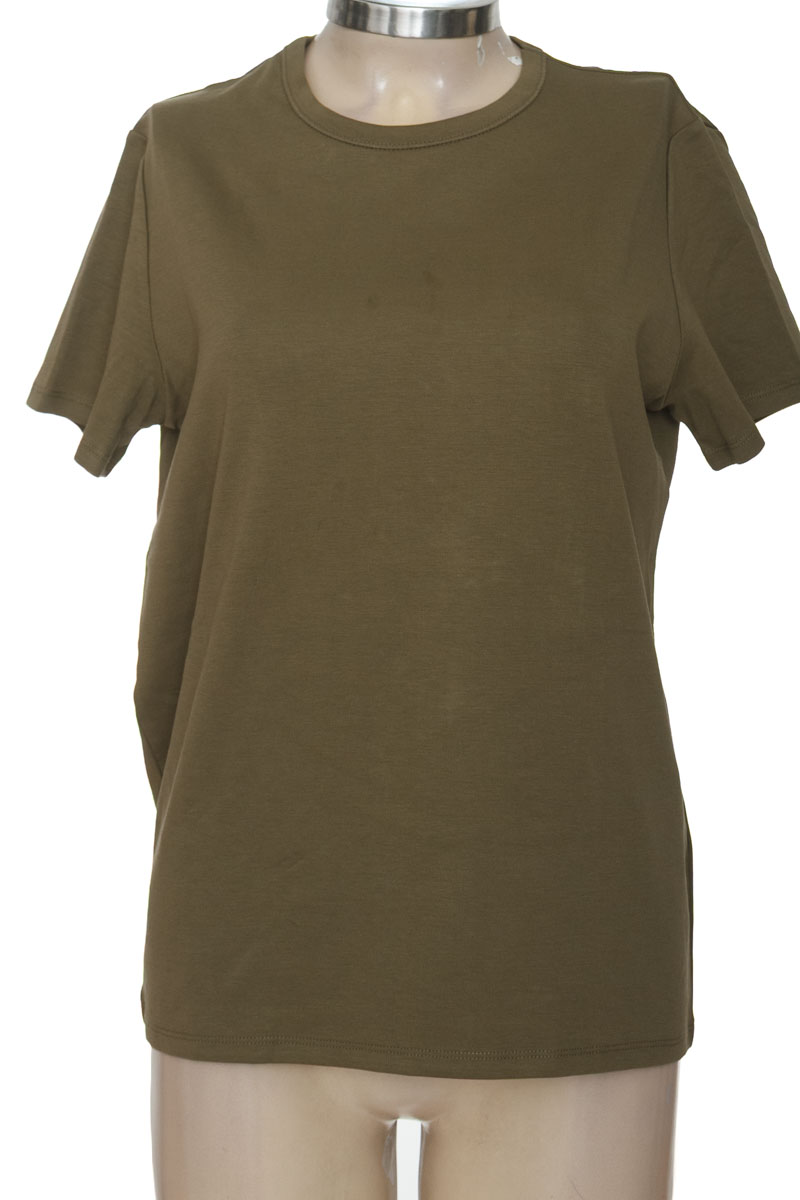 Top / Camiseta color Verde - Stradivarius