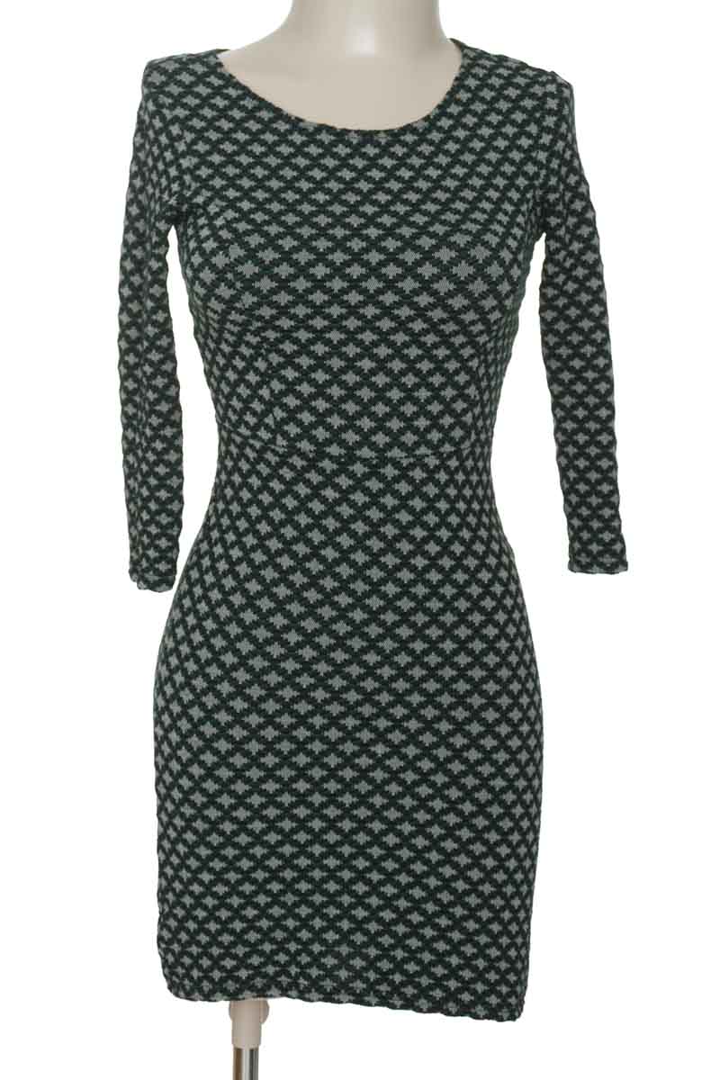 Vestido / Enterizo color Verde - Stradivarius