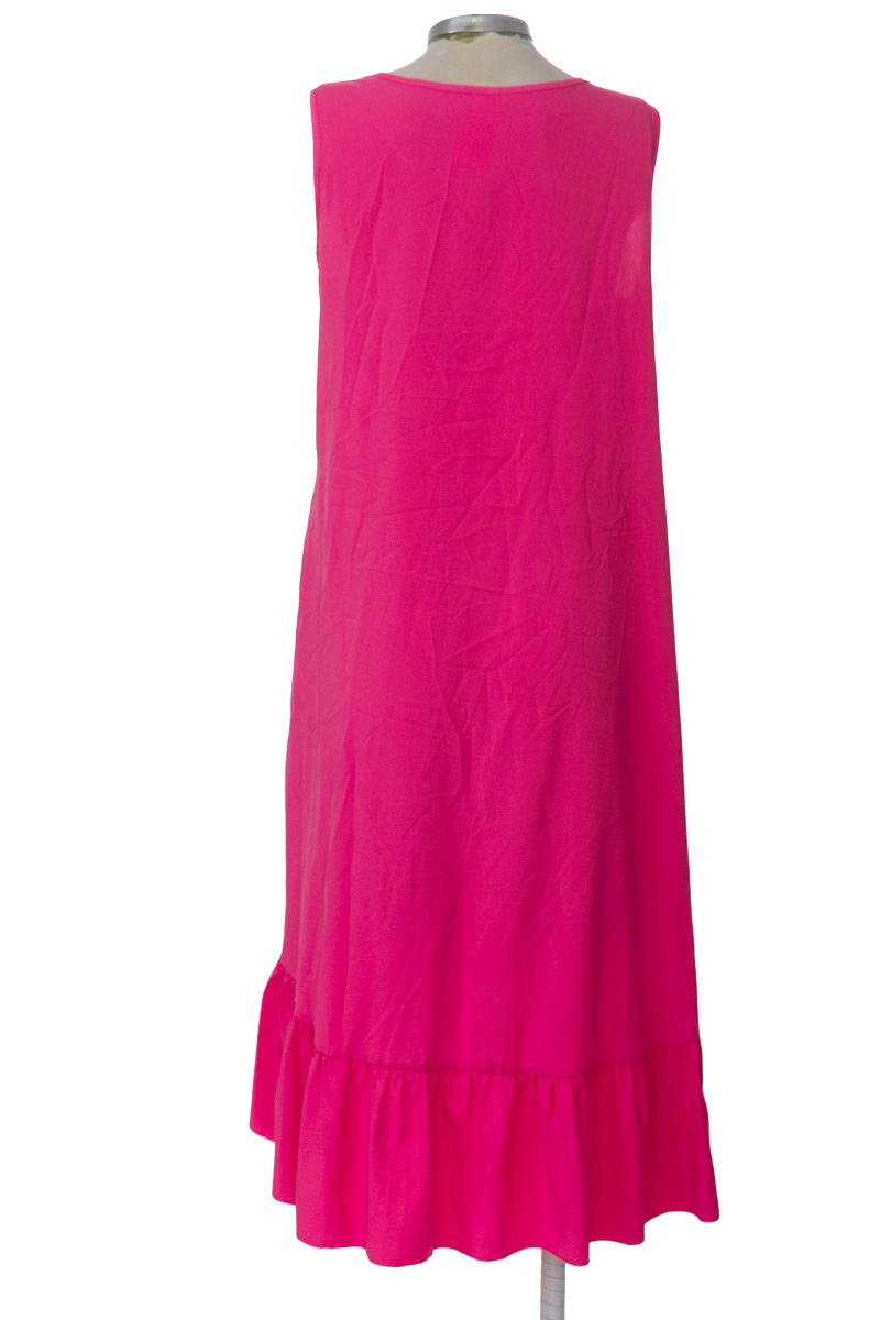 Vestido / Enterizo color Rosado - Closeando