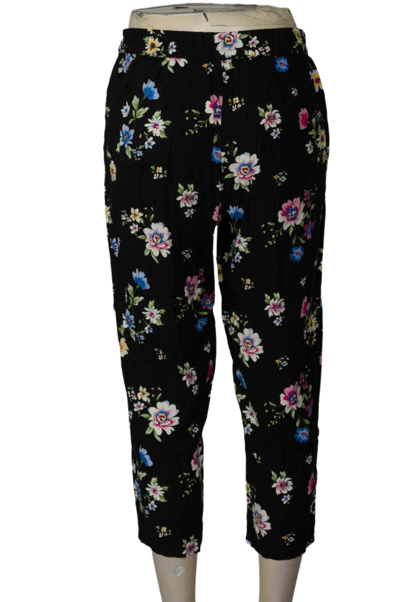 Pantalones color Negro - Divided by H&M