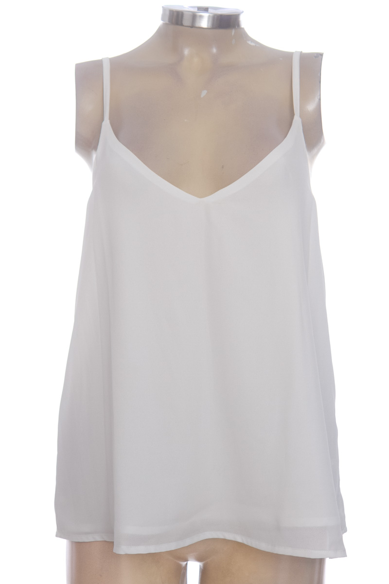 Top / Camiseta color Blanco - Arkitect