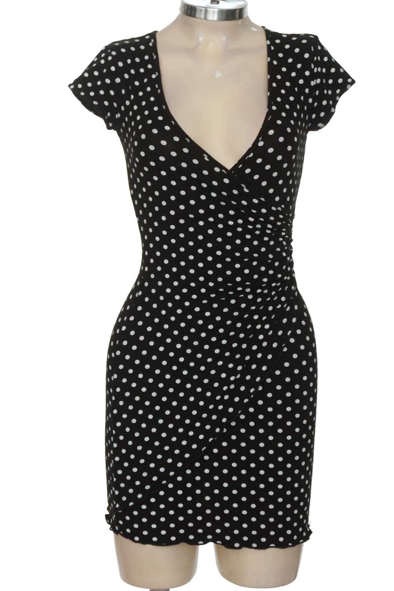 Vestido / Enterizo color Negro - Studio F