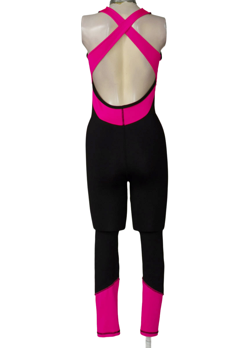 Ropa Deportiva / Salida de Baño color Negro - Closeando