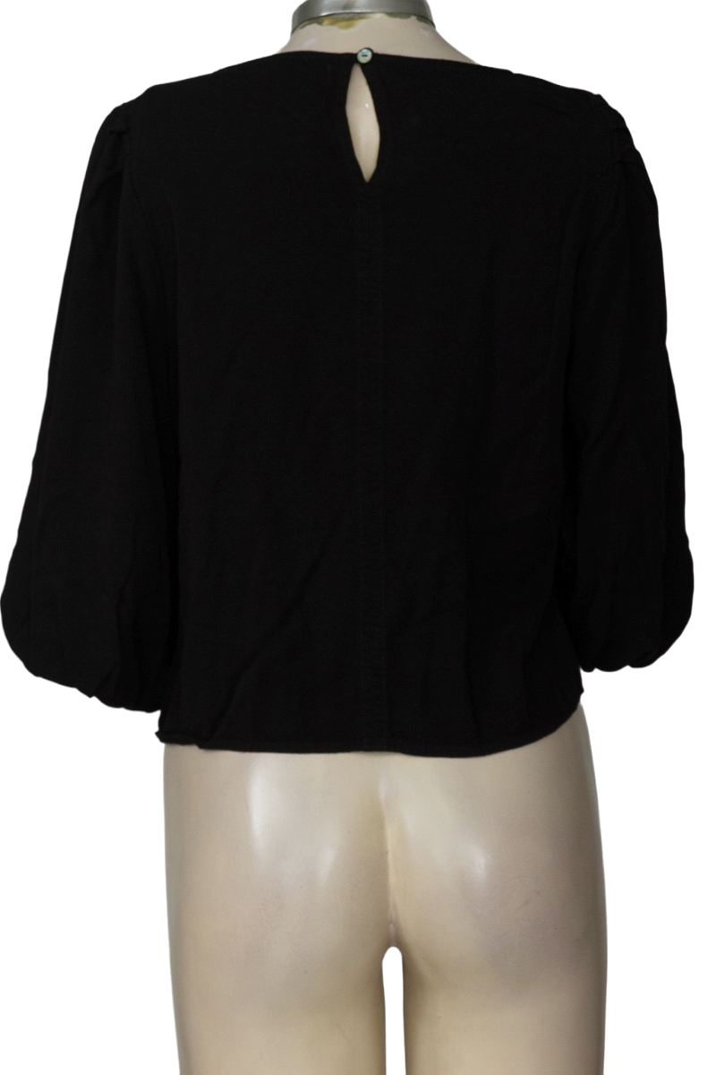 Blusa color Negro - University Club