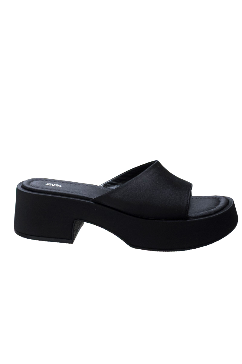 Zapatos color Negro - Zara