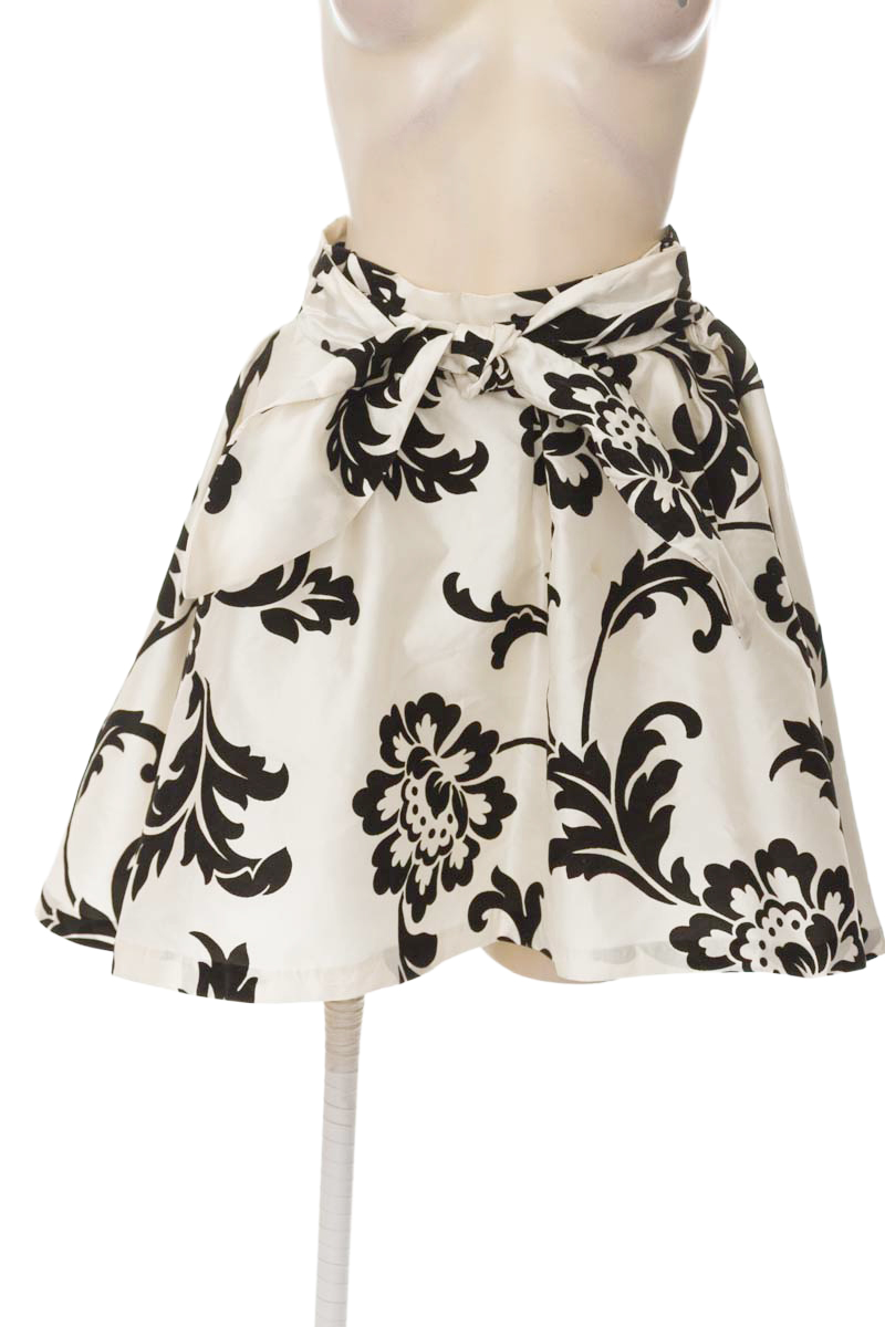 Falda color Beige - CKHEAVEN