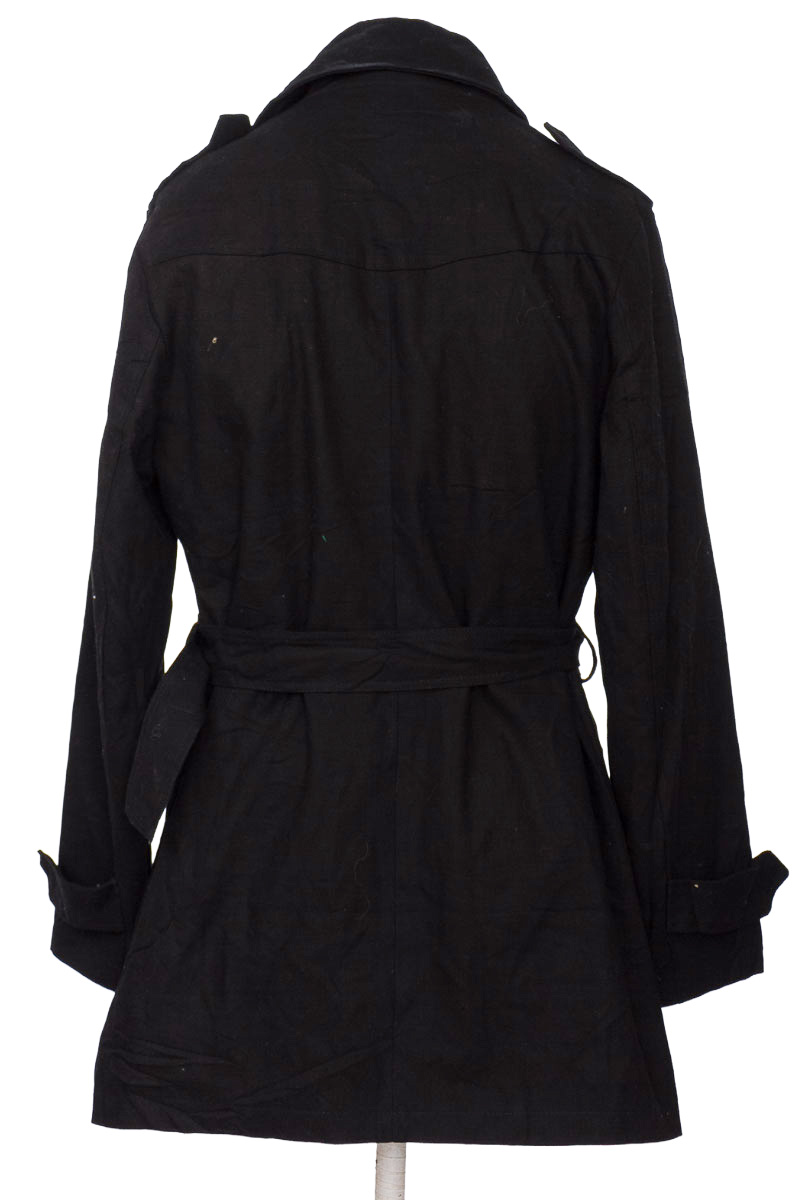 Chaqueta color Negro - Closeando