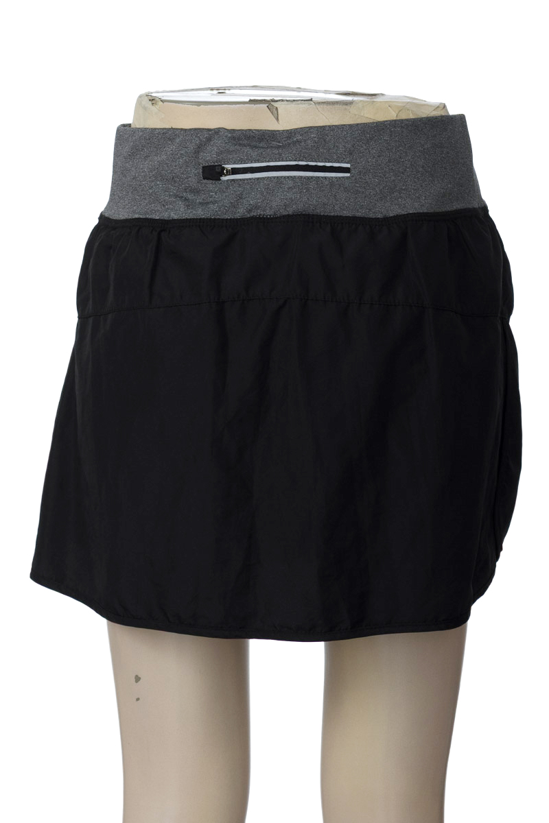 Ropa Deportiva / Salida de Baño color Negro - Get Over