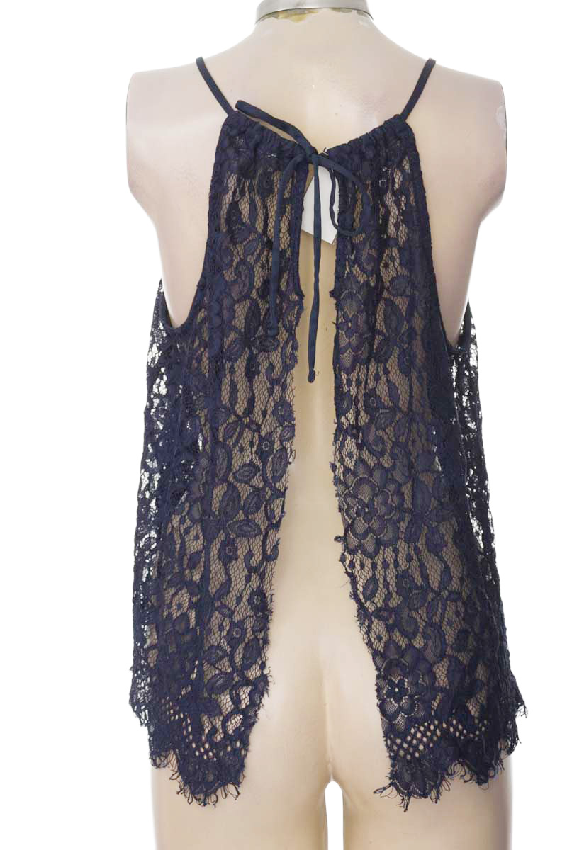 Top / Camiseta color Azul - Closeando