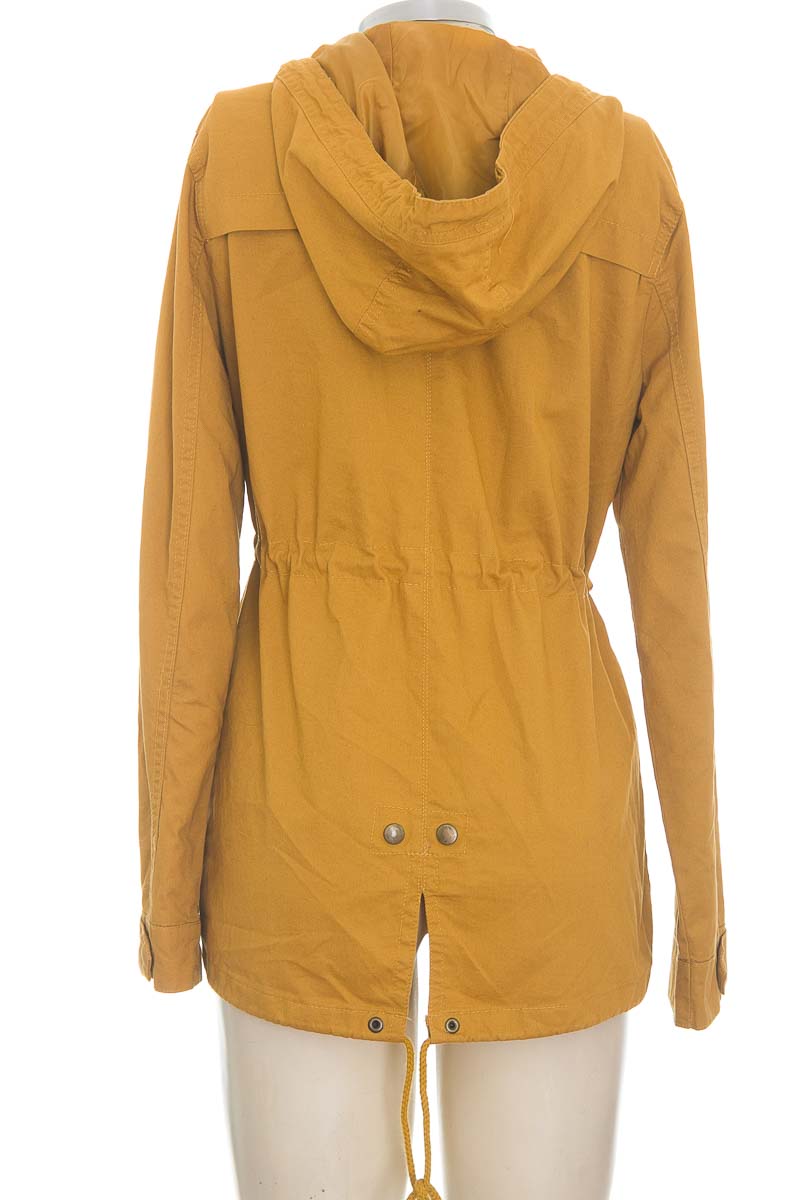 Chaqueta / Abrigo color Mostaza - Ambiance