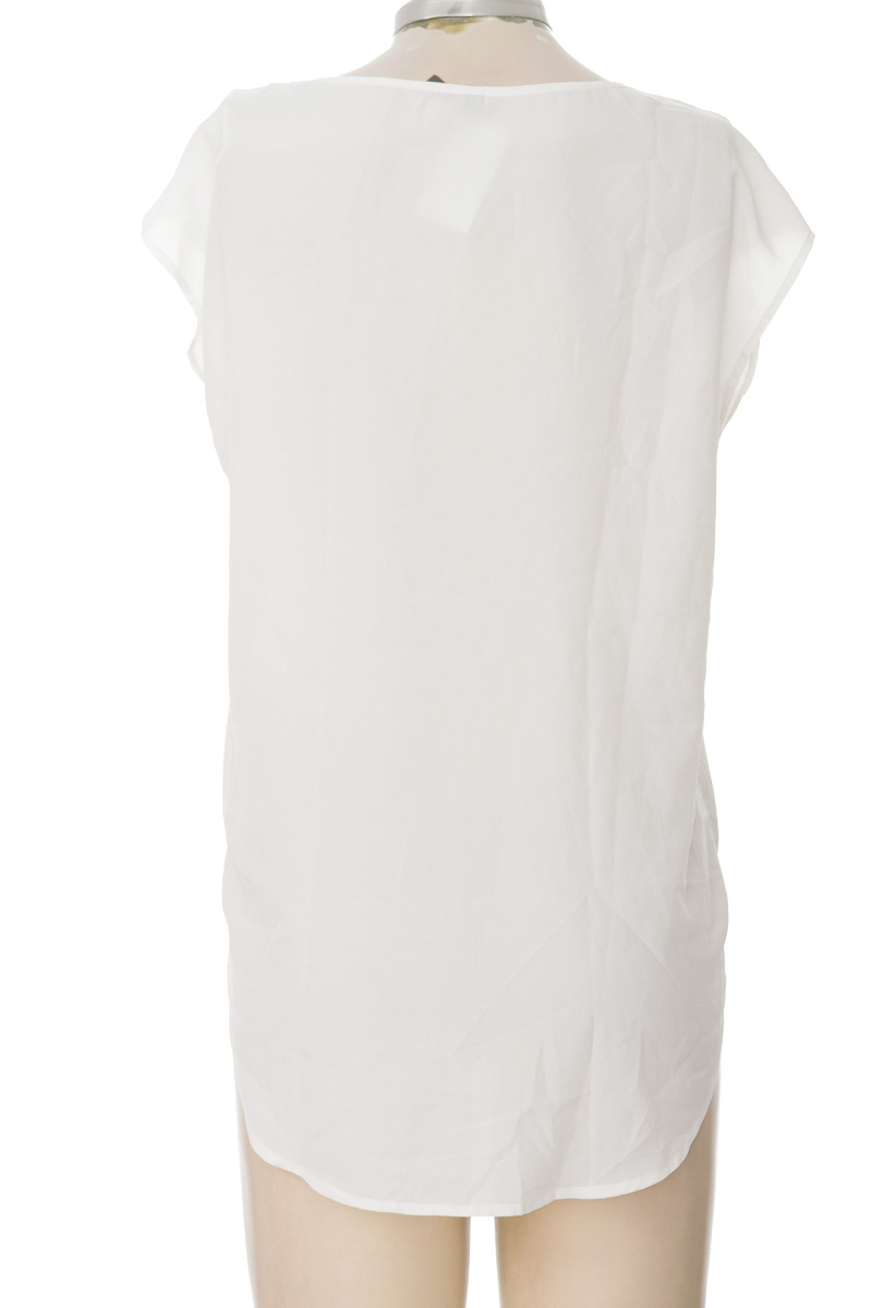 Top / Camiseta color Blanco - NAF NAF