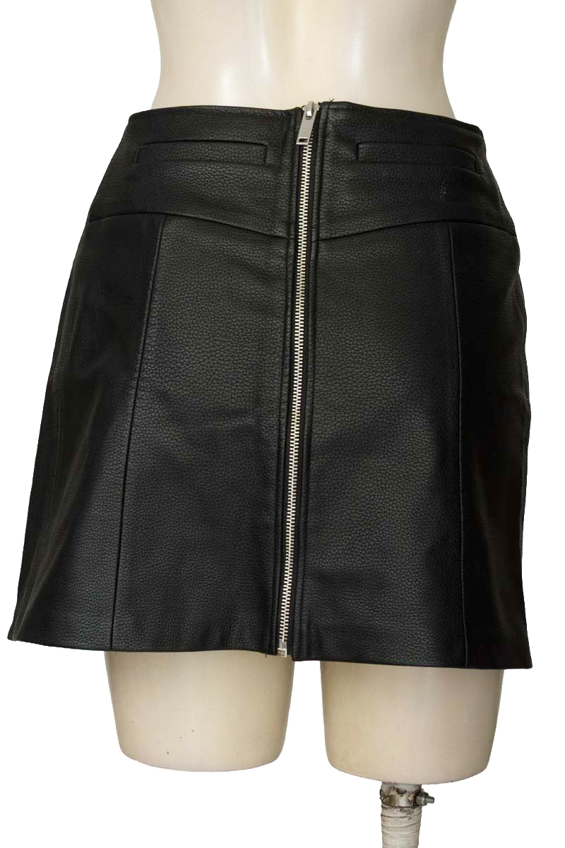Falda color Negro - Bershka