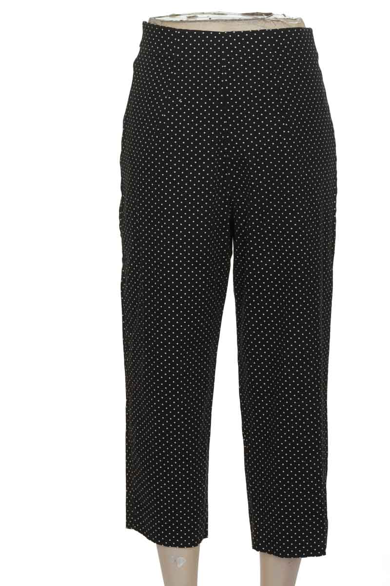 Pantalones color Negro - Briggs New York