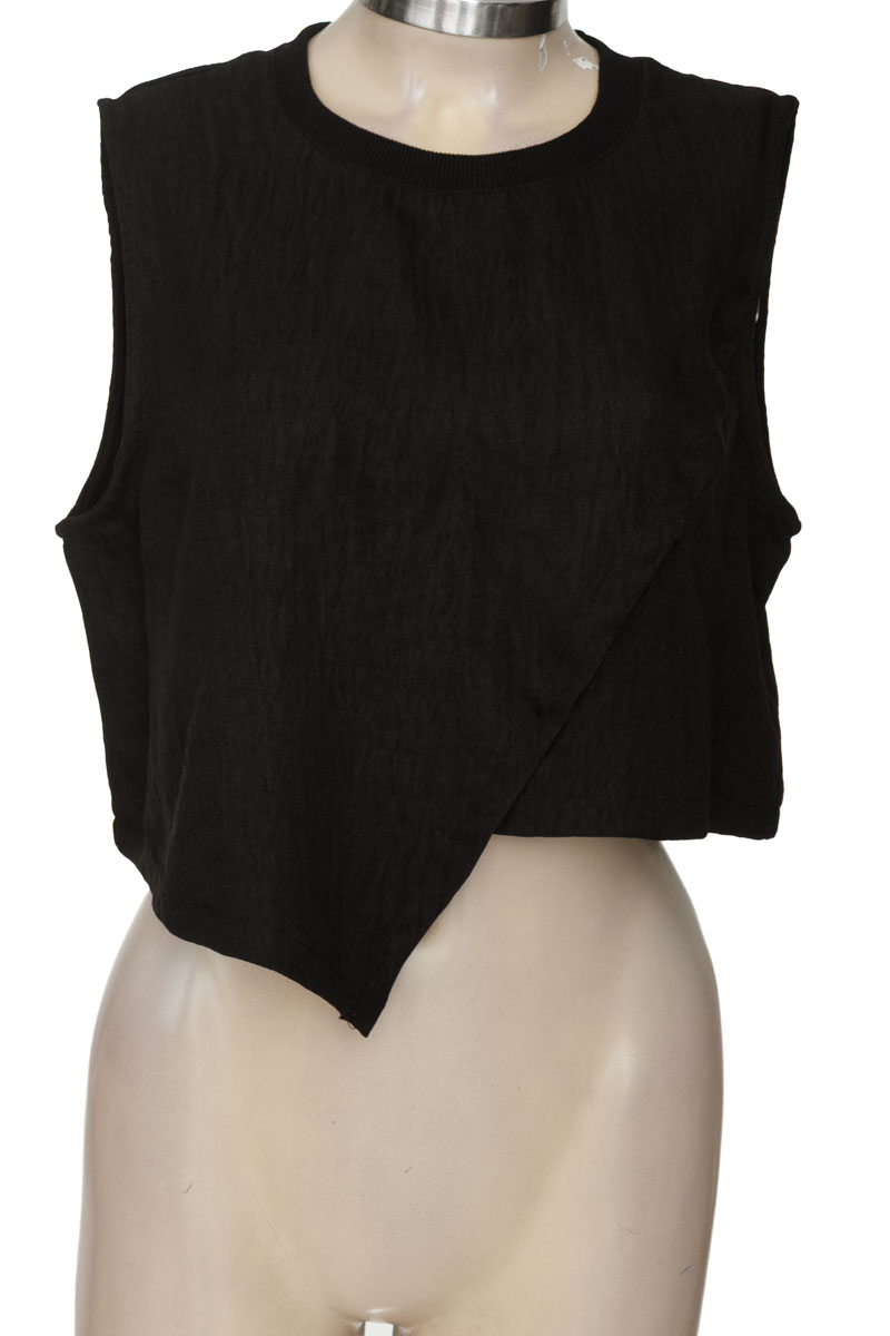 Top / Camiseta color Negro - Dazy