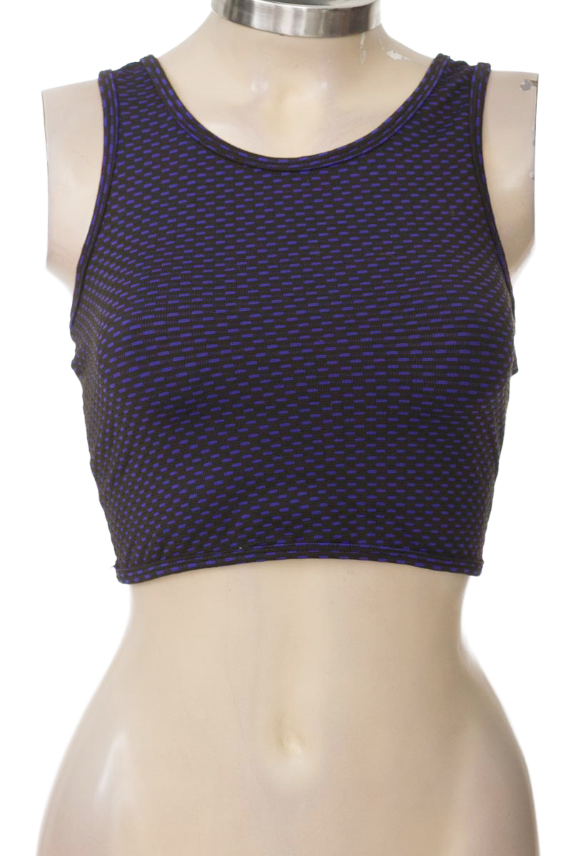 Ropa Deportiva / Salida de Baño color Negro - Closeando