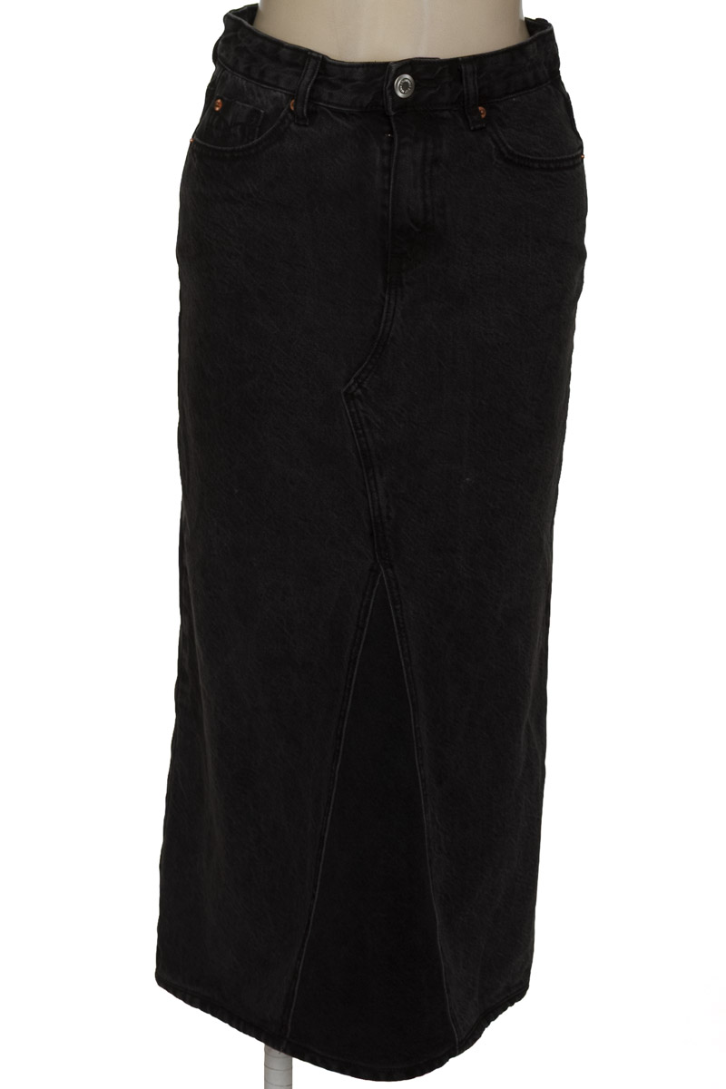Falda color Negro - Stradivarius