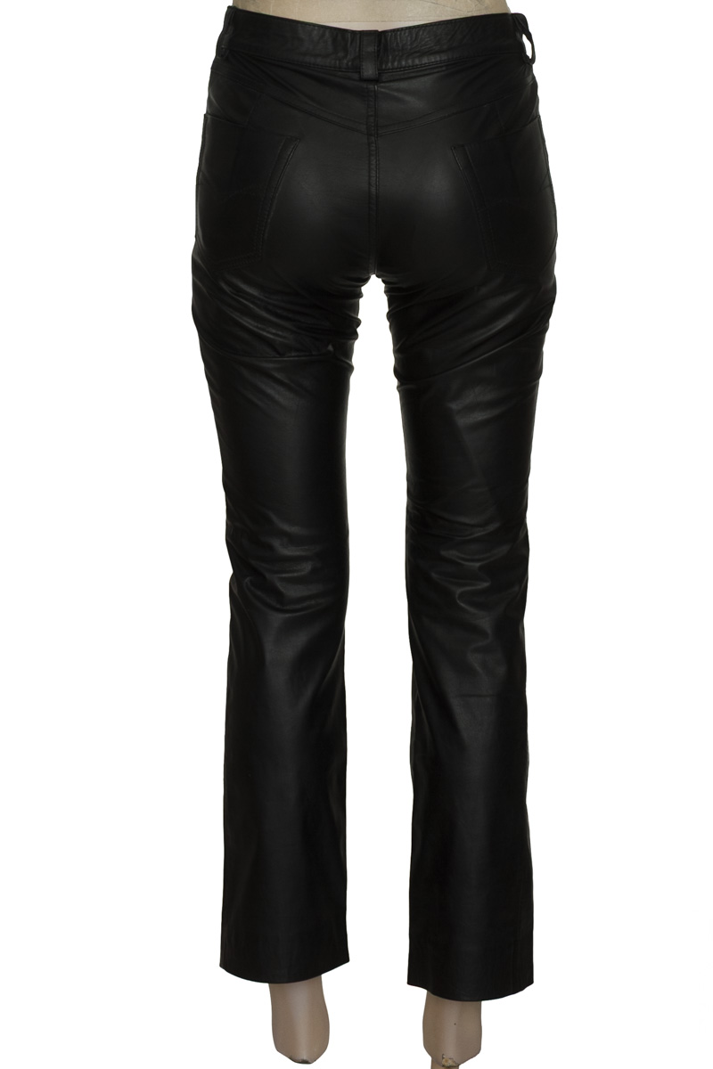 Pantalones color Negro - Closeando