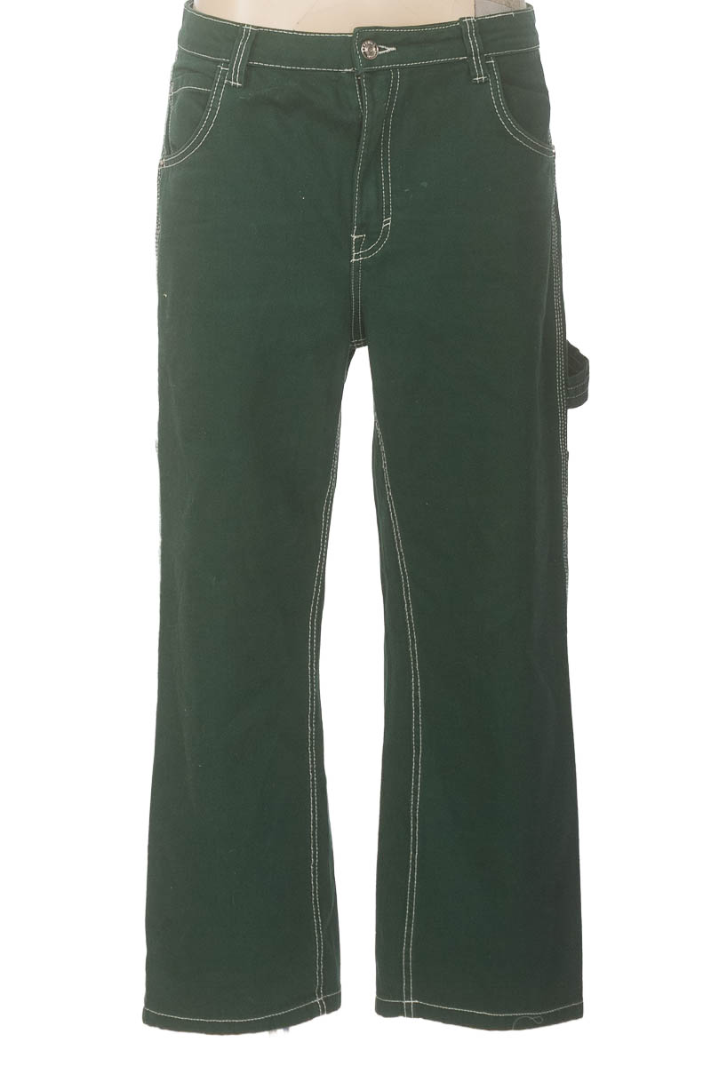 Pantalones color Verde - Bershka