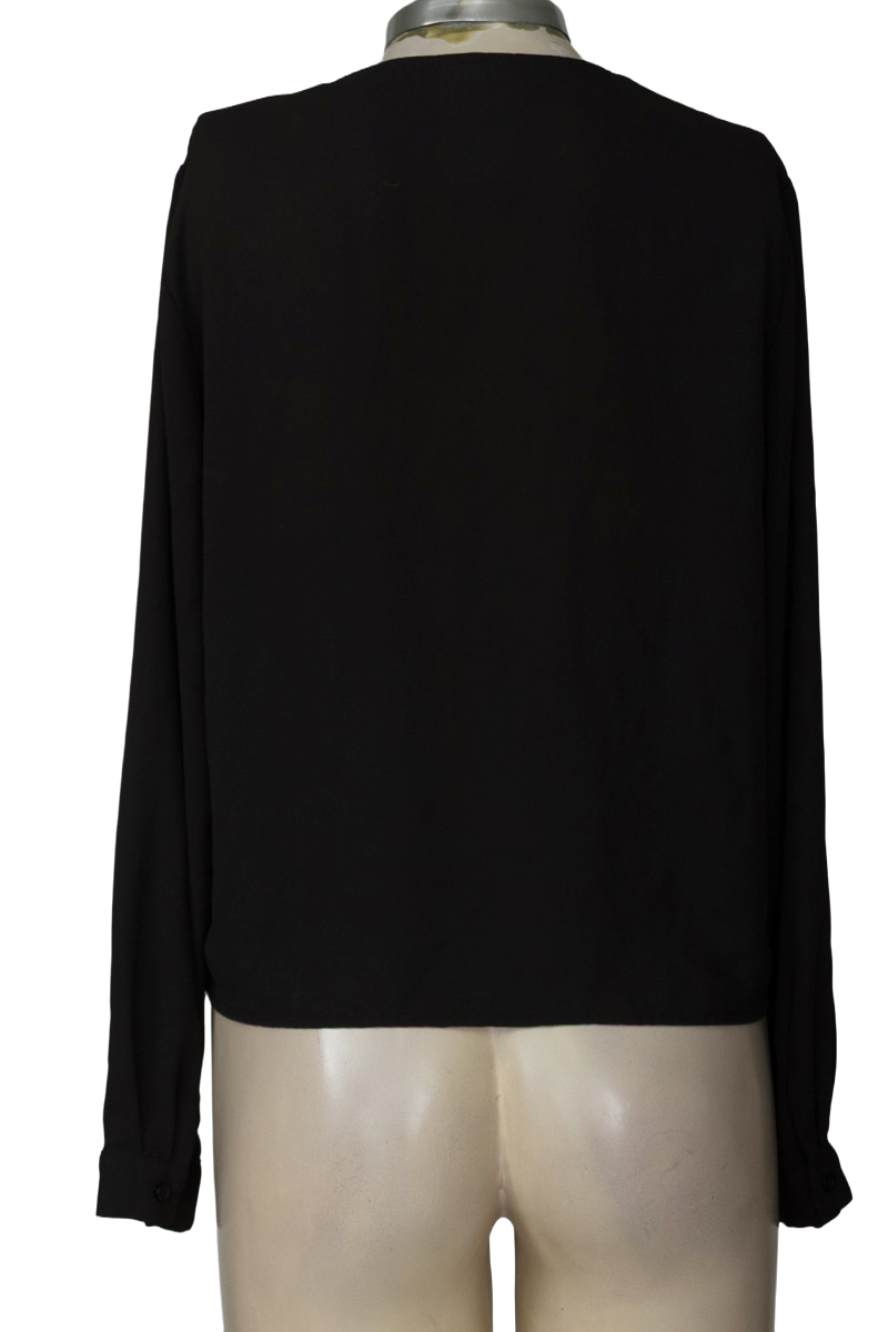 Blusa color Negro - Closeando