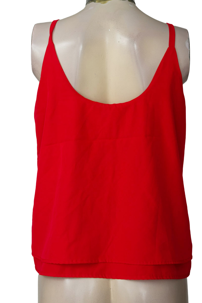 Top / Camiseta color Rojo - Closeando