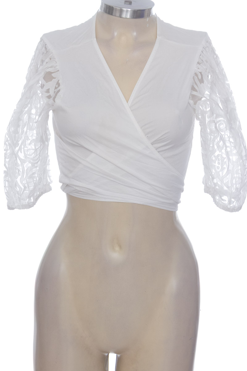 Top / Camiseta color Blanco - Studio F