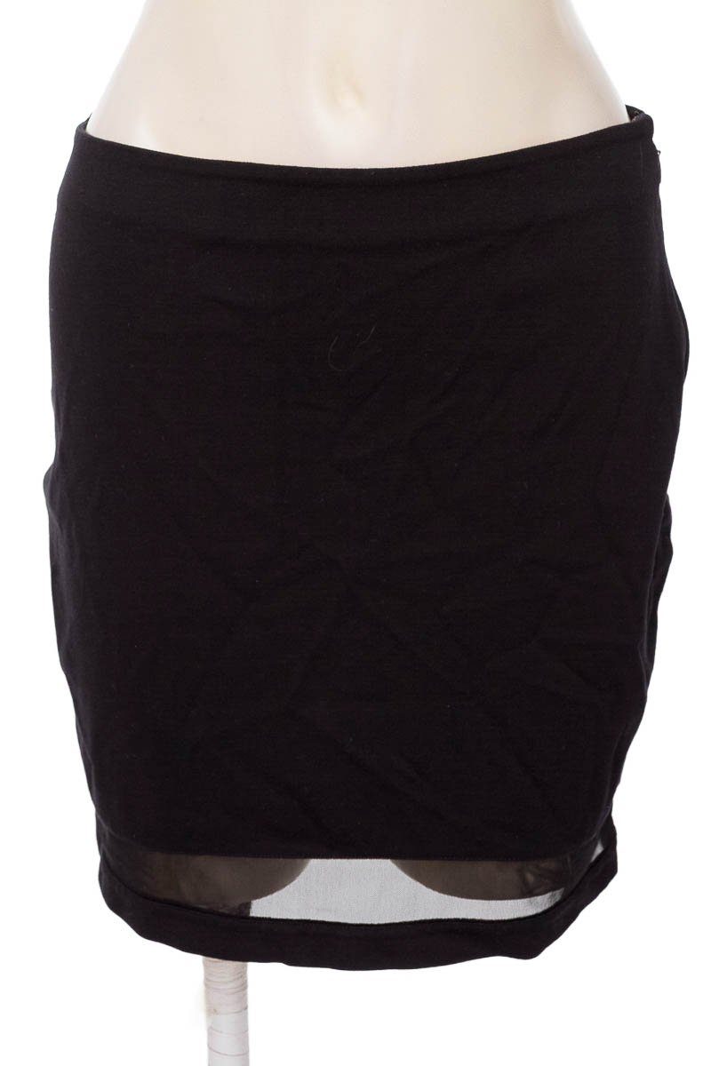 Falda color Negro - Express