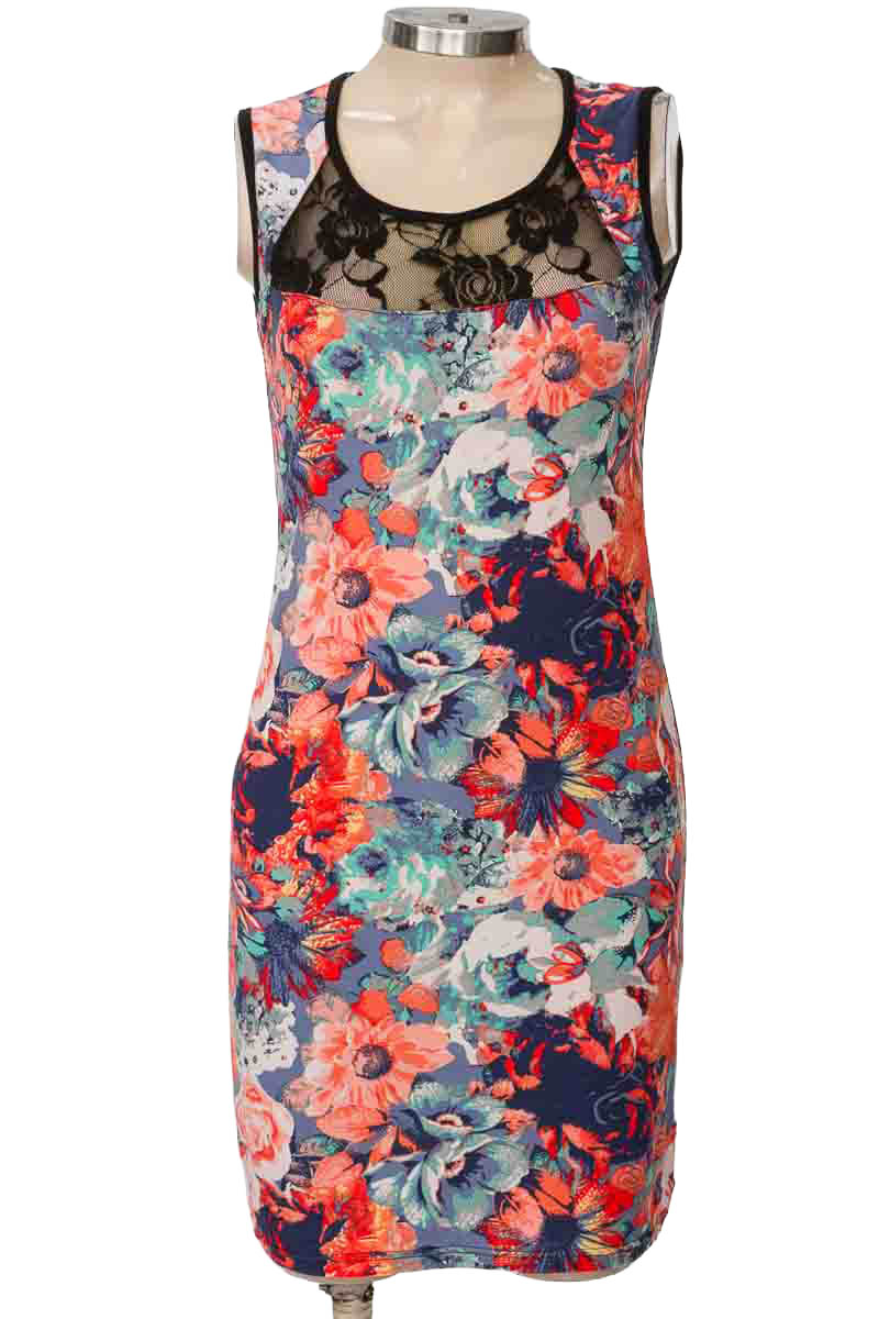 Vestido / Enterizo color Azul - Closeando