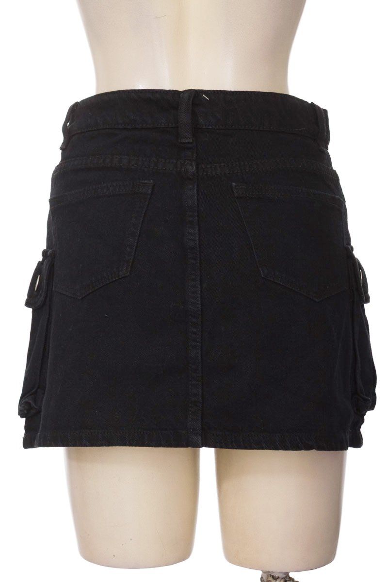 Falda color Negro - Closeando