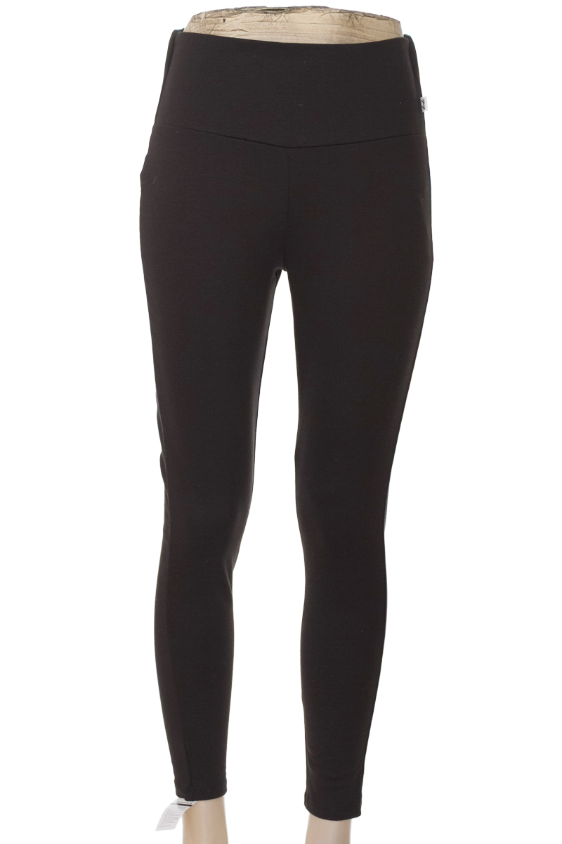 Pantalones color Negro - Azzorti