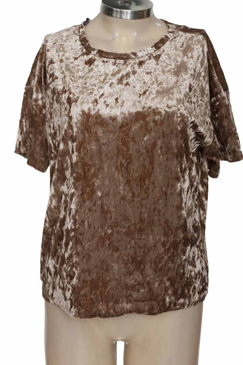 Top / Camiseta color Beige - Forever 21